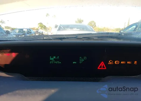 2004 Toyota Prius z USA, uszkodzony, nr VIN JTDKB20U240054309